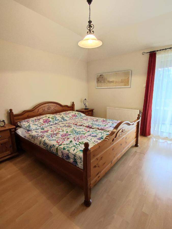 Arnyas Apartmanhaz Appartement Balatonlelle Buitenkant foto