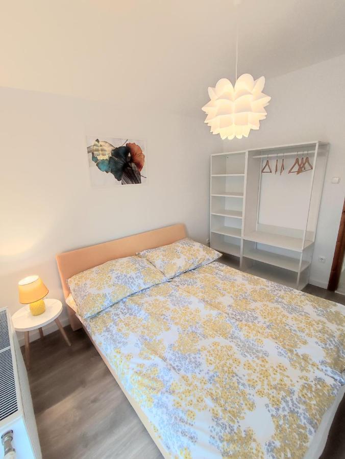 Arnyas Apartmanhaz Appartement Balatonlelle Buitenkant foto