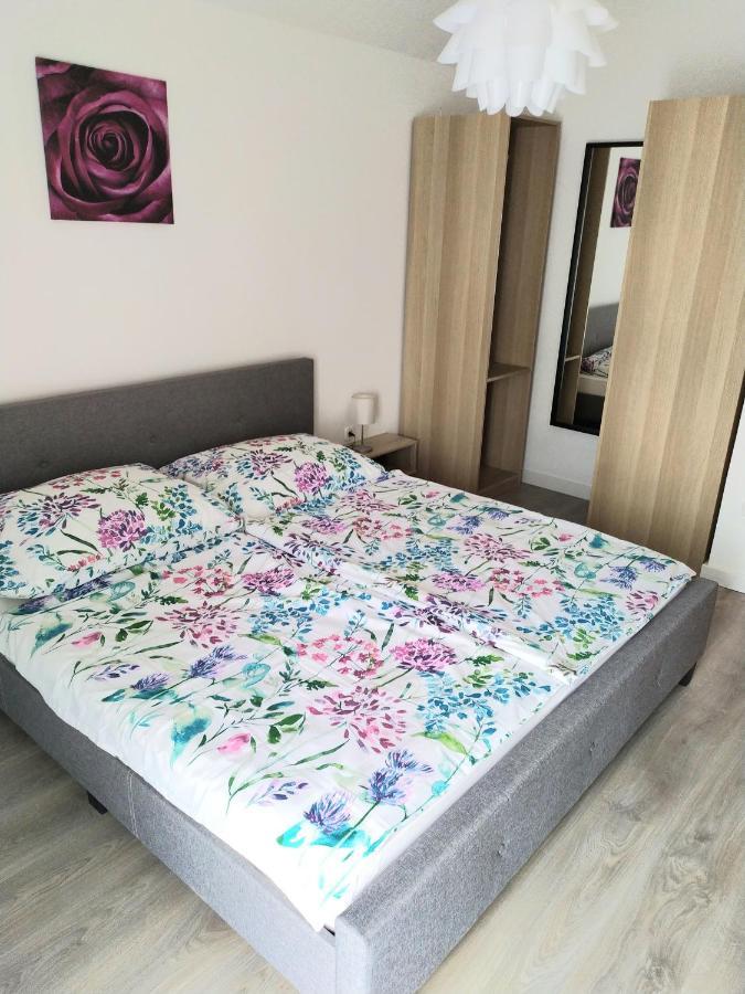 Arnyas Apartmanhaz Appartement Balatonlelle Buitenkant foto